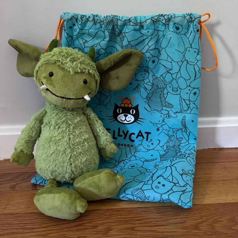 NWT Jellycat Grizzo Gremlin with dust bag